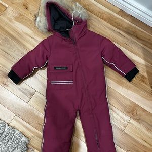 Canada Goose 12-18M snowsuit